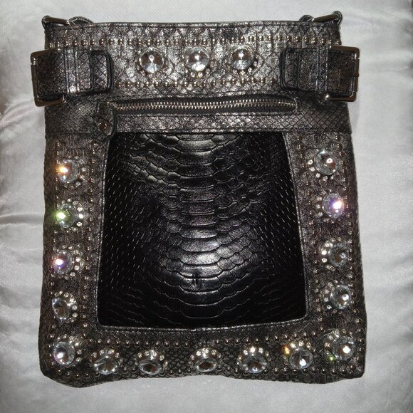 Black & Metallic Silver Crossbody Bag w/ Faux-Snake Skin and Rhinestone! (New) - Picture 1 of 4